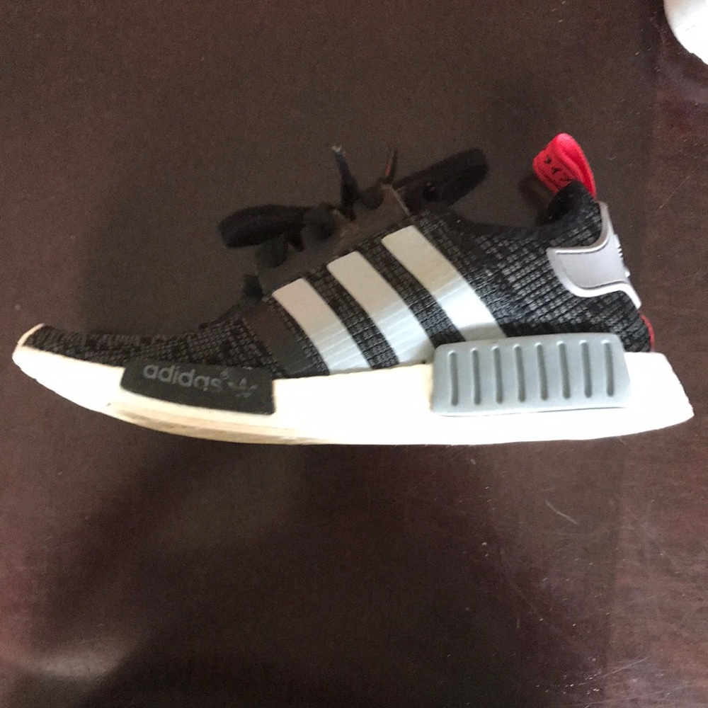 NMD R1